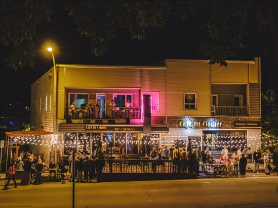 Le Café du Clocher sacré Salle de spectacle de l'année